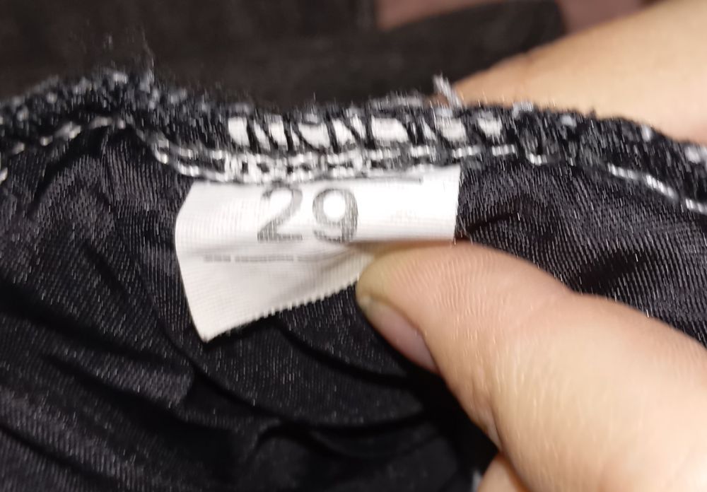 продам женские джинсы