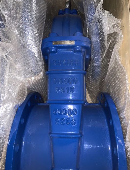 Zadvishka chugunnaya du 400 ru 10 Задвижка чугунная