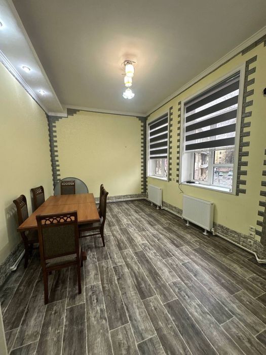 3 комнатная спец-план, площадь 106м2. Ул. Навои ориентир Мустакиллик