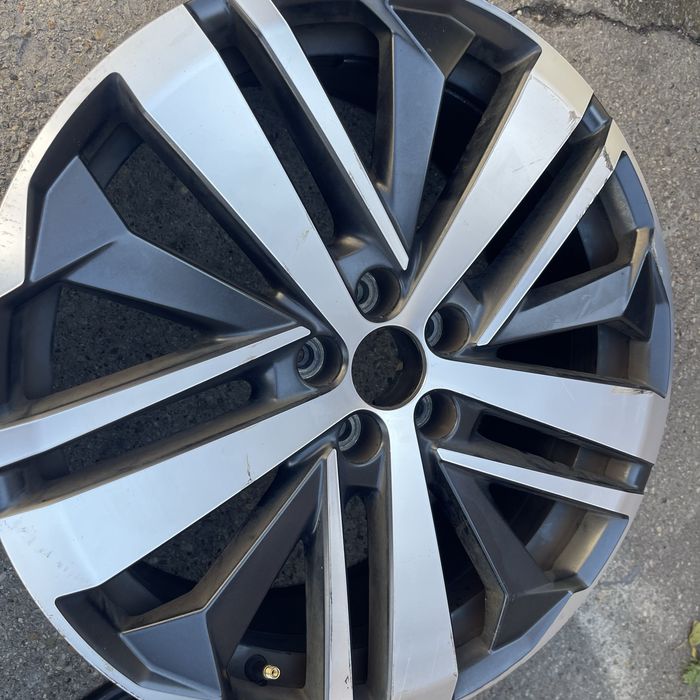 19 “ Джанти Пежо оригинални> 3008 /5008