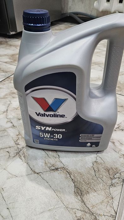 Продам моторное масло