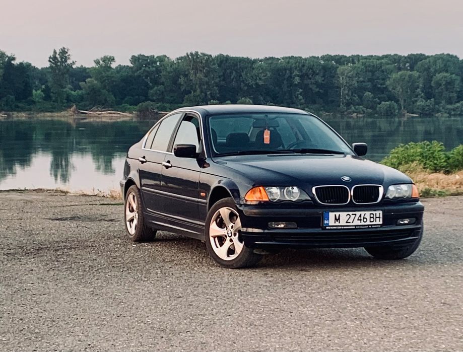 джанти за BMW със гуми почти като нови джантите нямат кривини и заварки 4-са
