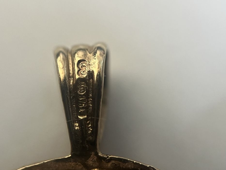 Златен обков 9 карата за монети с диаметър 22мм АНГЛИЯ