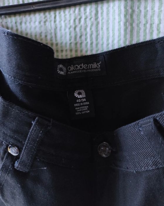 Blugi Akademiks marime 40