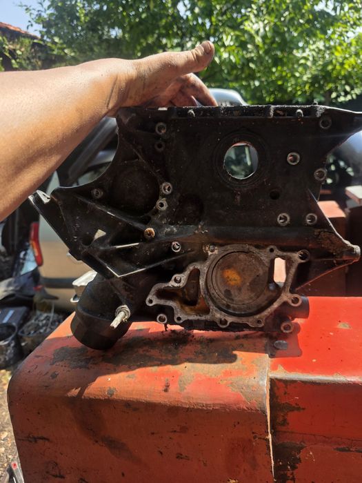 Капак за двигател Mercedes om 646 2.2 cdi