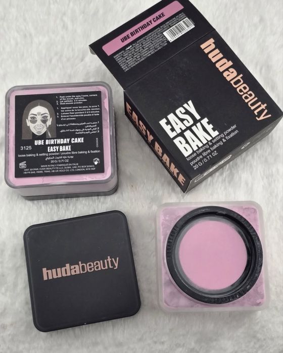 Пудра Easy bake Huda beauty