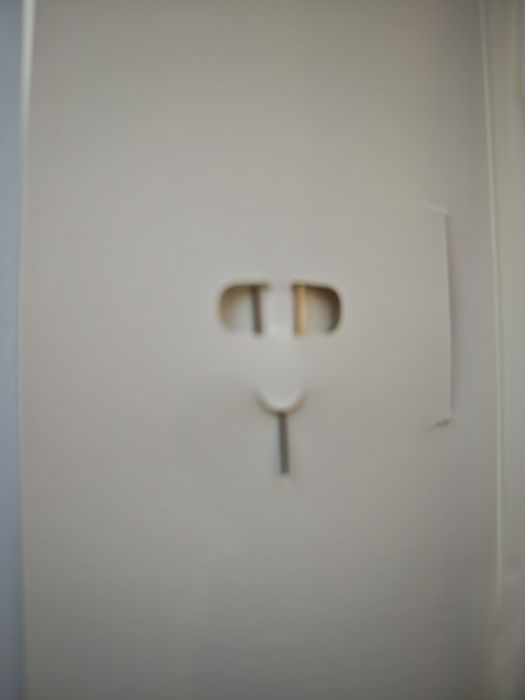 Продам недорого смартфон Xiaomi 13T