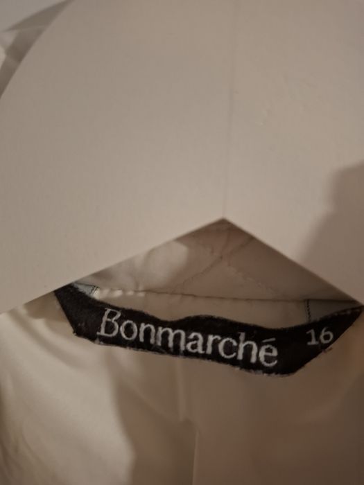 Jacheta matlasata alba Bonmarché