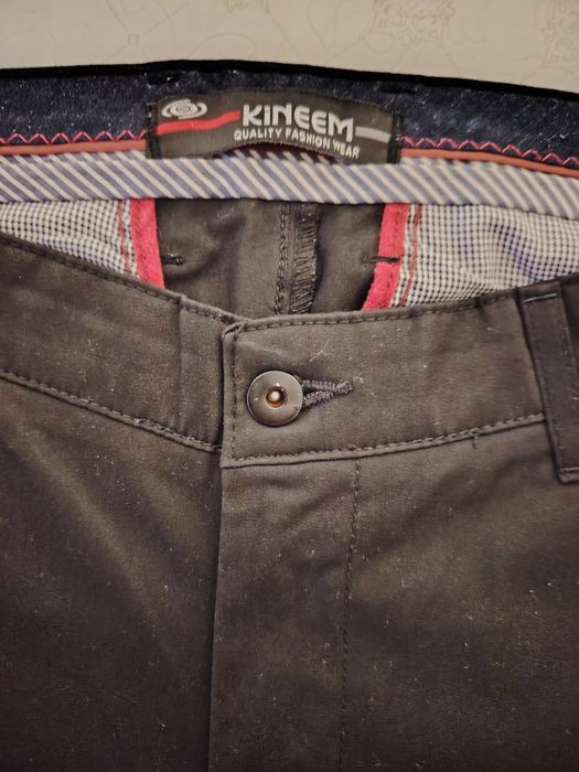 Pantaloni pentru bărbați mărimea 34