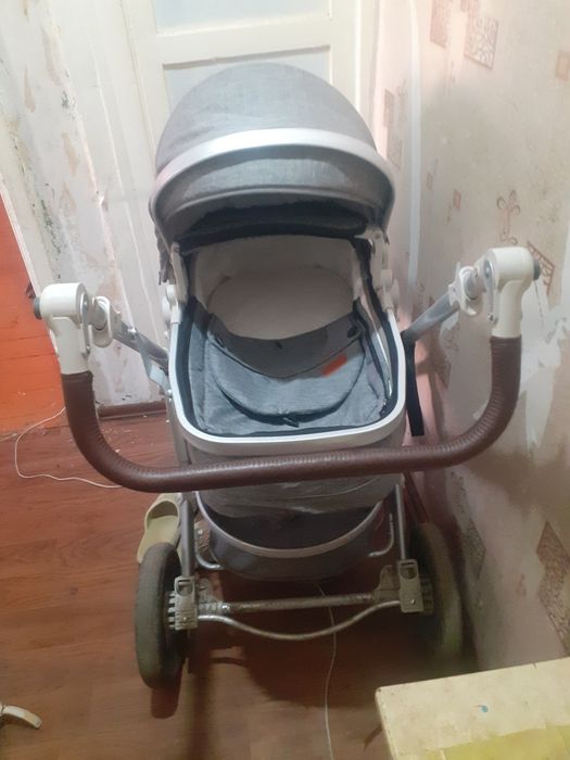Продам детскую коляску