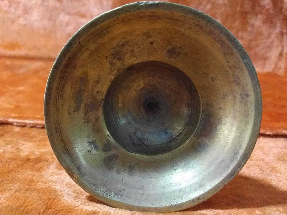 Подсвечник бронзовый ,старинный.