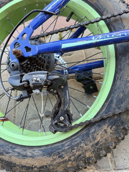 Bicicleta MTB Fat Bike pentru copii pana in 16 ani
