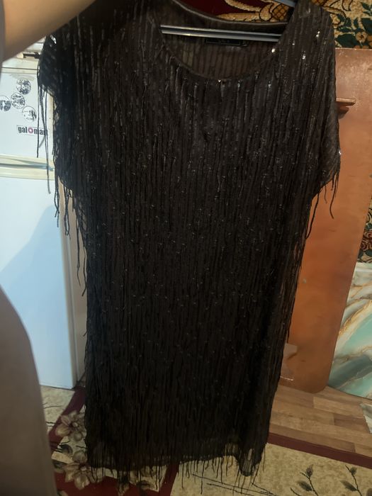 Срочно платье с пайетки