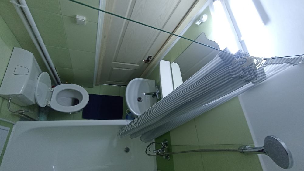 Proprietar inchiriez apartament cu  1 camera Complex Studentesc-Stadion, str Bradul