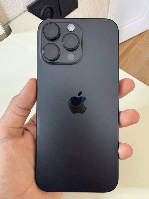 iPhone 16 pro max ideal sostoyaniye