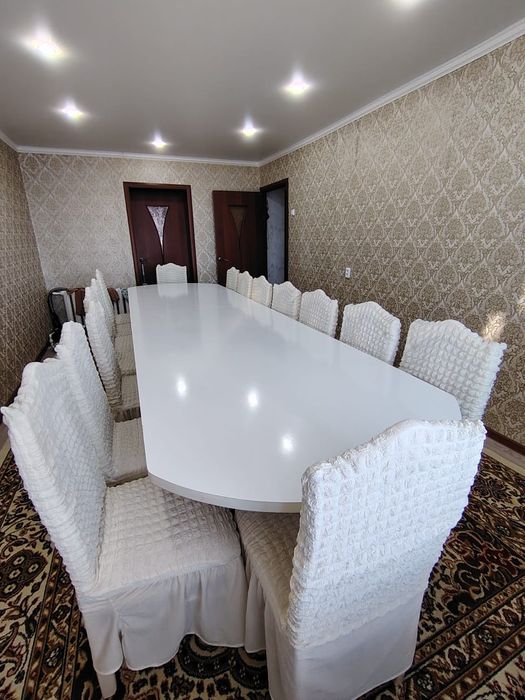 Продам гостевой стол