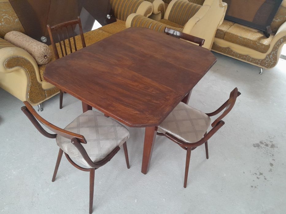 Столь стулья Италия