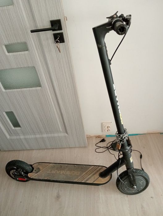 Vând trotineta electrica