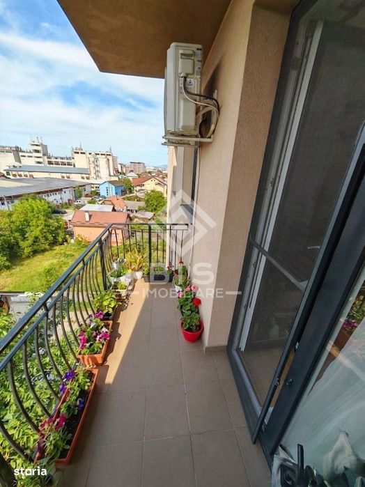 Apartament spațios cu 3 camere, 2 balcoane -  Libertăți