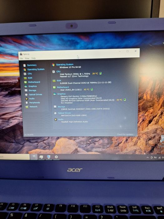 Laptop Acer Aspire E5-573G, 8 GB,  ssd 256 GB  , GeForce 920M 2 Gb