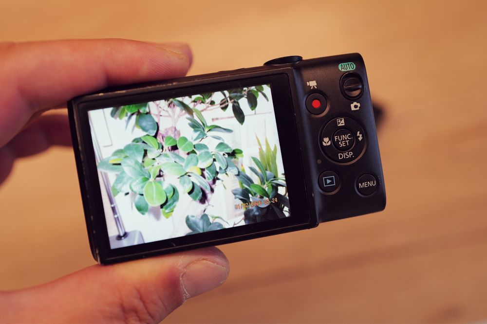 Aparat foto Canon Ixus 132 Fronzen Black 16Mp ITP powershot data ora