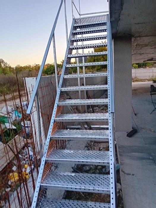 Scara de exterior  5m lungime