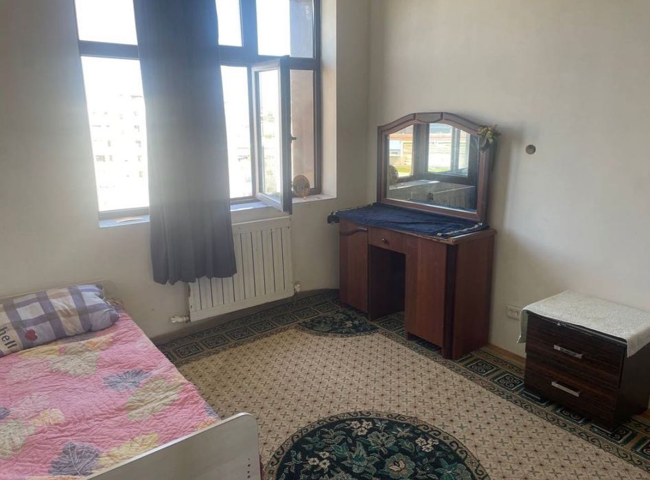 Комната возле м. Курувчи