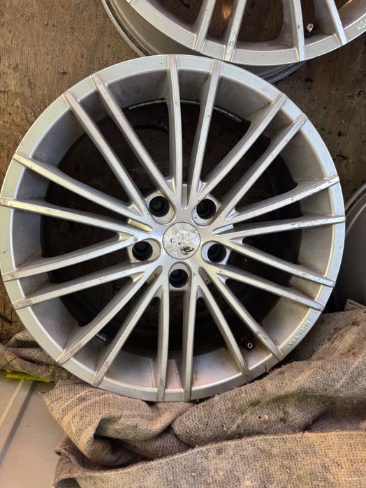 Jante BMW r18 et35 8j 5x120