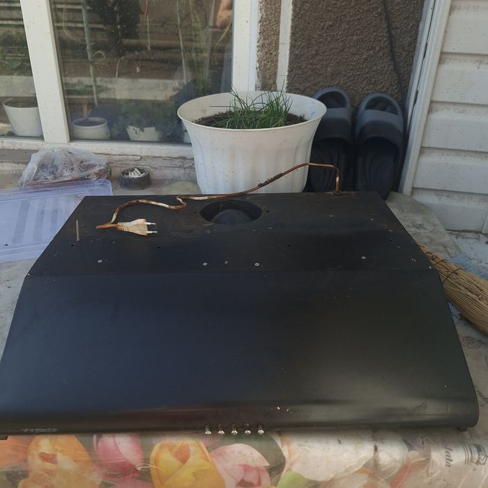 Вытяжка рабочая.