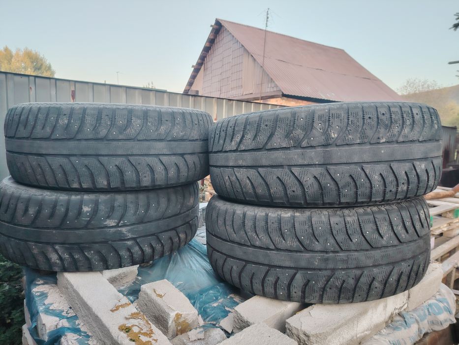 Продам шины 285/65/17