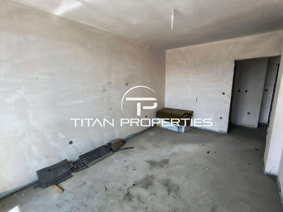 Продава се Двустаен апартамент в Пловдив, Гагарин - 70 кв.м за 1429 €/кв.м - Снимка #3