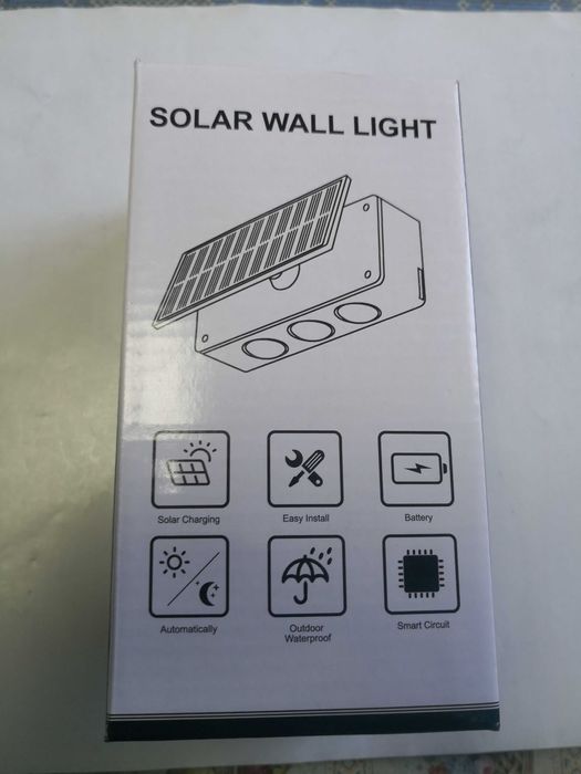 Lampa solara bidirectionala pentru perete