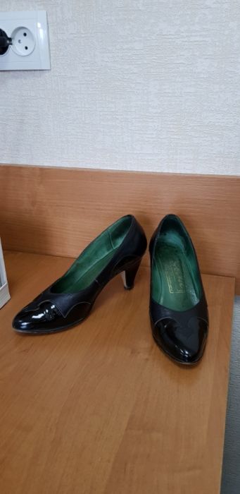 Кожаные туфли б/у