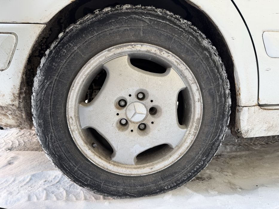 продам 2 резины 215/65/16