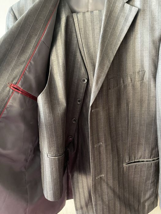 Классические костюмы