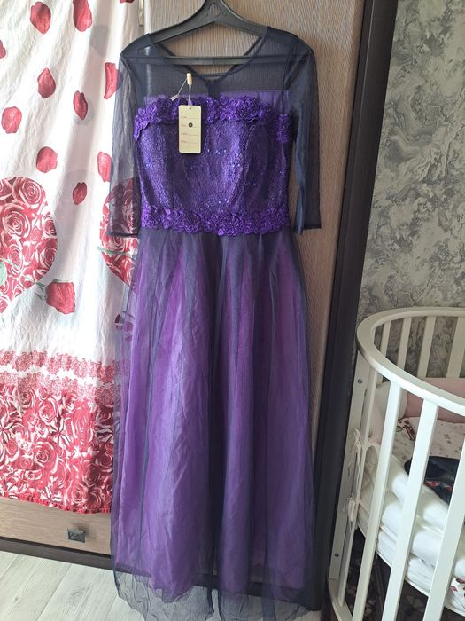 Продам платье новое