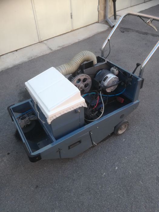 Акумулаторна метачна машина Dulevo 52 EN