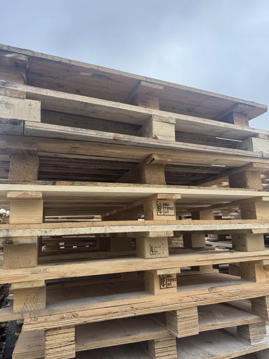 Прдам поддоны в хорошем состоянии