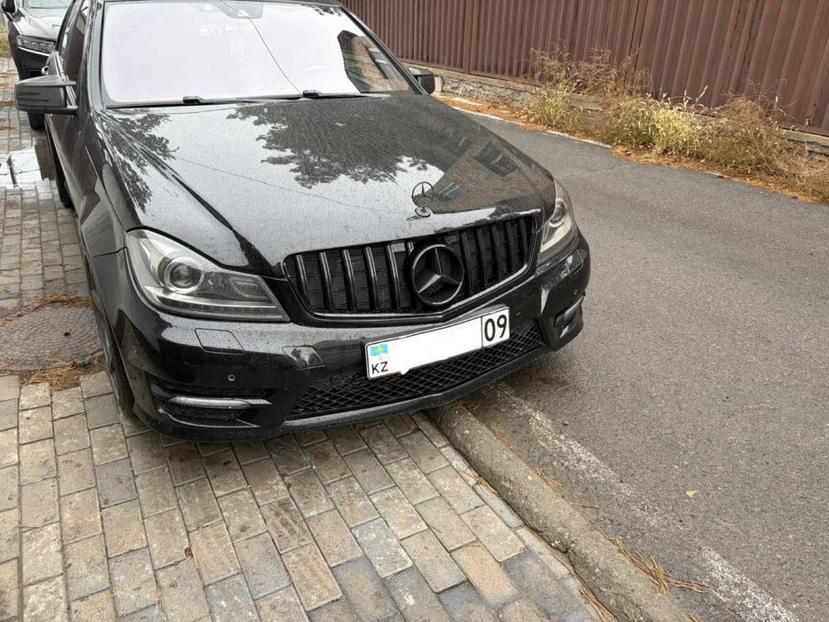 Бампер C204 rest