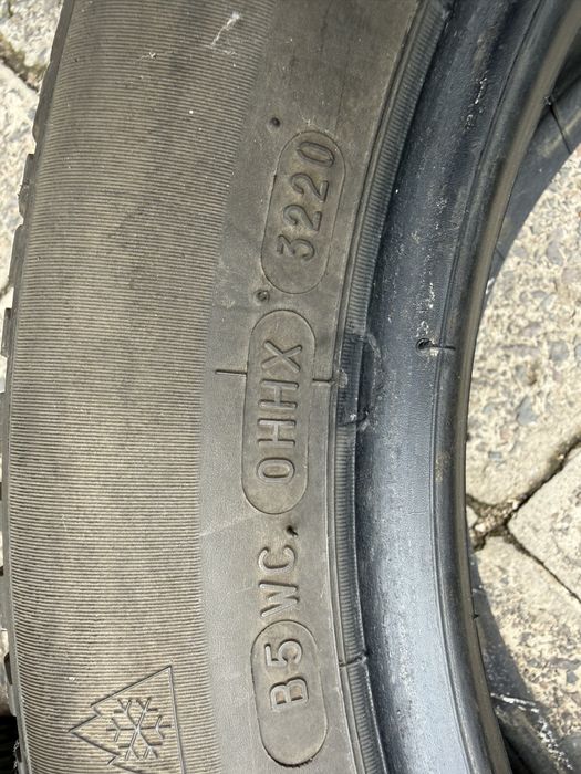 BFGoodrich g-Force Winter 2 205/55 R16 DOT 3220 комплект 4 зимни гуми