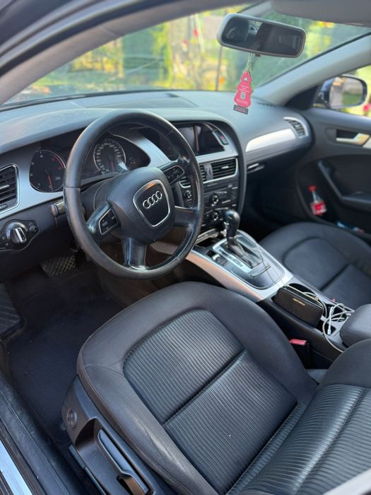 Vand audi A4 B8 An 2010 euroa 5 motor 2.0 Tdi 143 cp