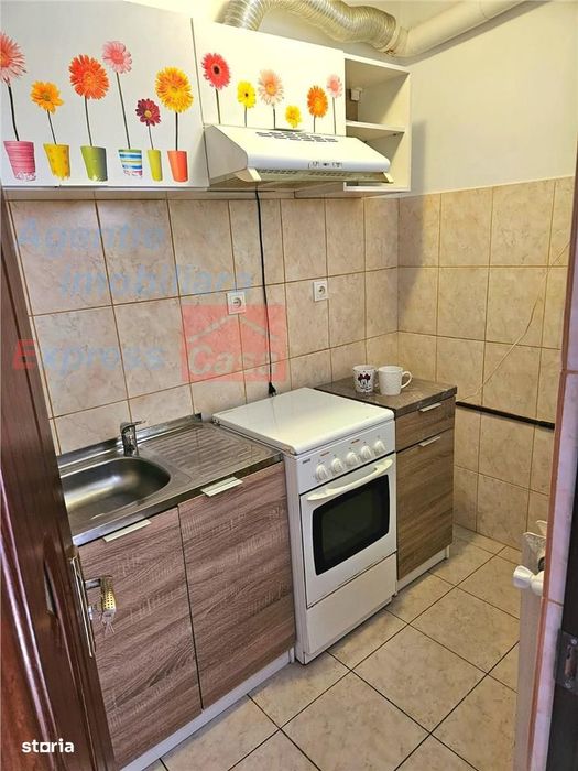 Garsoniera de inchiriat in Tatarasi, cu bucatarie separata — fotografia 3