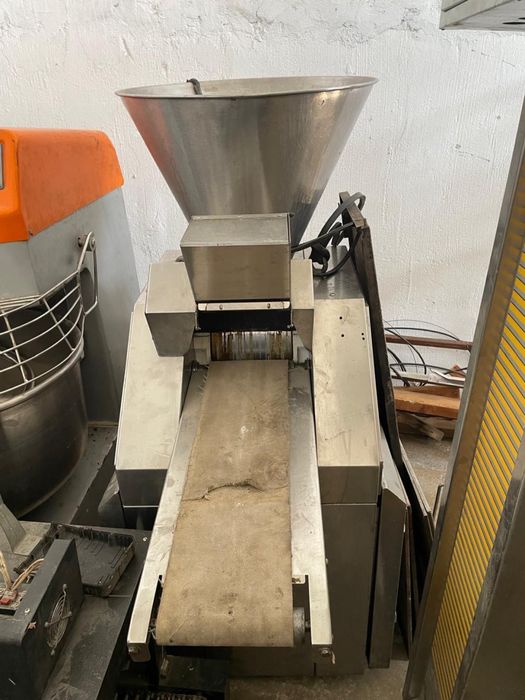 Тестомес,тестоделитель и печь