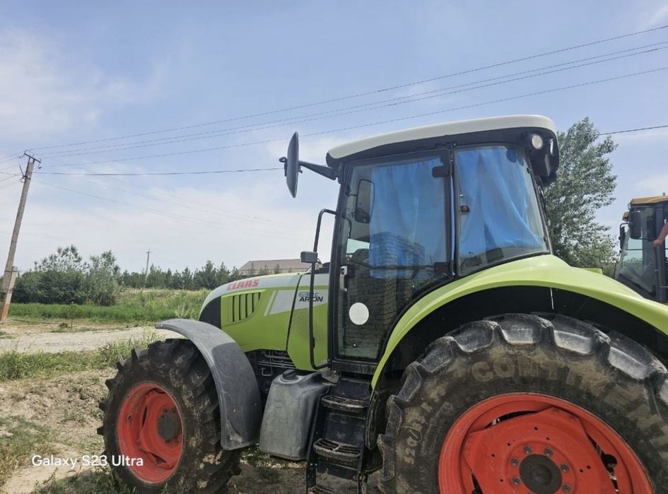 Traktor Arion 2017