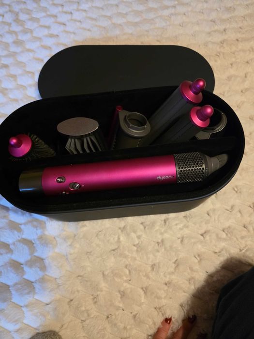 Ondulator dyson aproape nou