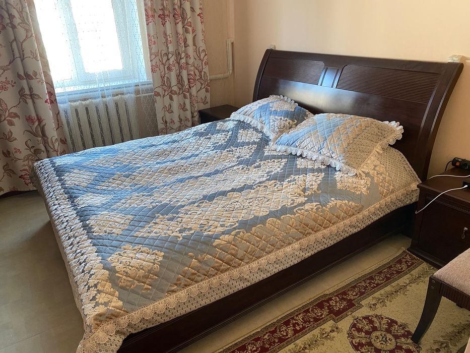 Продаю спальную гарнитуру
