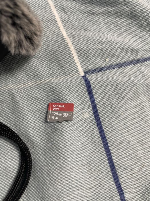 Canon power shot v 10 nou