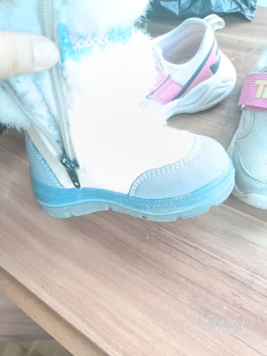 Детская обувь ,сапоги24размер,кросовки23