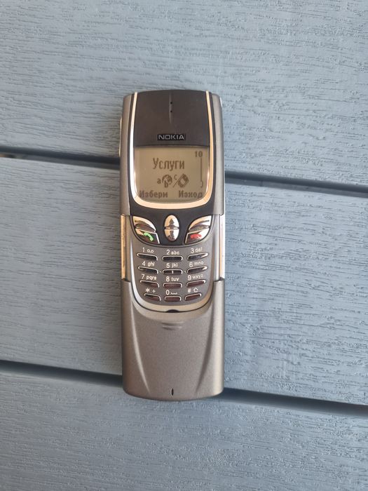 Nokia 8850 беше символ на лукс и все още работи  и след 25 години