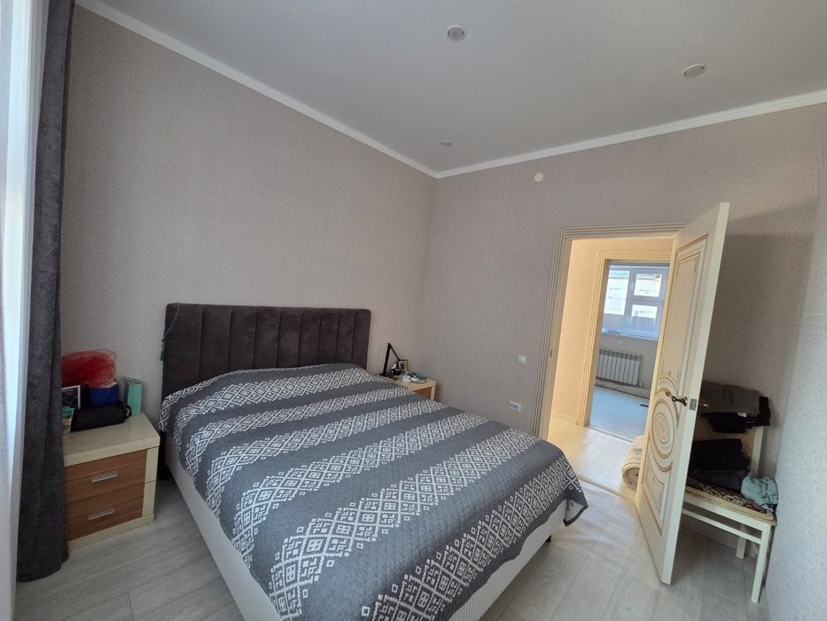 Во дворе 2дома.старый Аэропорт